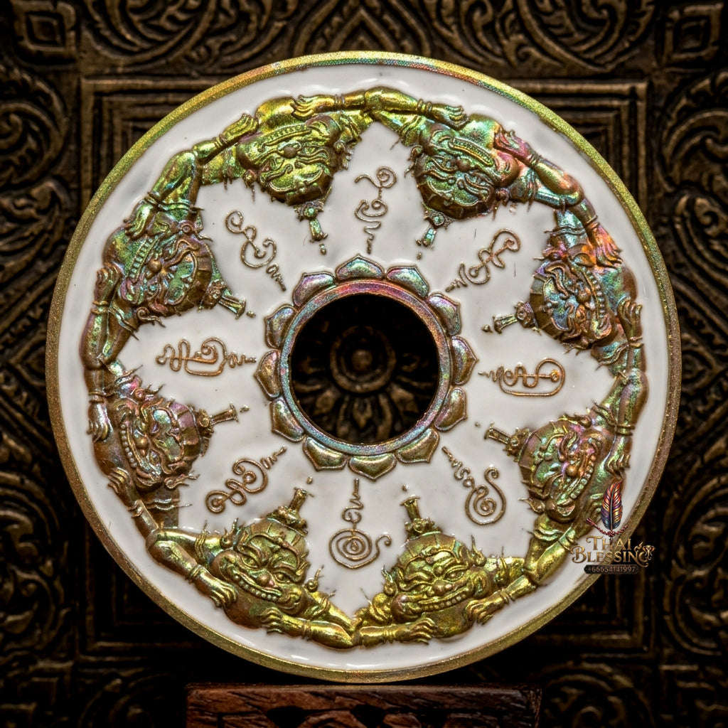 ✨ [Fate-Stabilizer] Sacred Phra Rahu "Wealth-Magnet" Satta-Loha White Enamel Coin – Master-Blessed by Phra Achan Prasut, Wat Nai Tao (Exclusive 2026 Success Token) Thai Blessing Co By RURUECHA