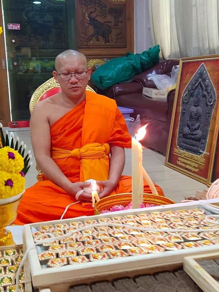 🌟 Powerful Luak Om Powder Phrai Kumarn Gor D Gan – Blessed by Luang Pu Saen, Wat Ban Nong Jik | Mixed With Luang Pho Sakorn’s Sacred Phrai Kumarn Powder