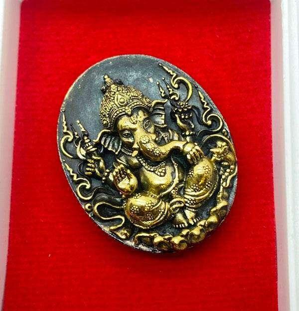 Ganesha Amulet Coin - Wat Kaew Jam Fah, Sirimongkhon 82 Edition | 3K Bronze Plated Charm รมดำขัดเงาบางส่วน
