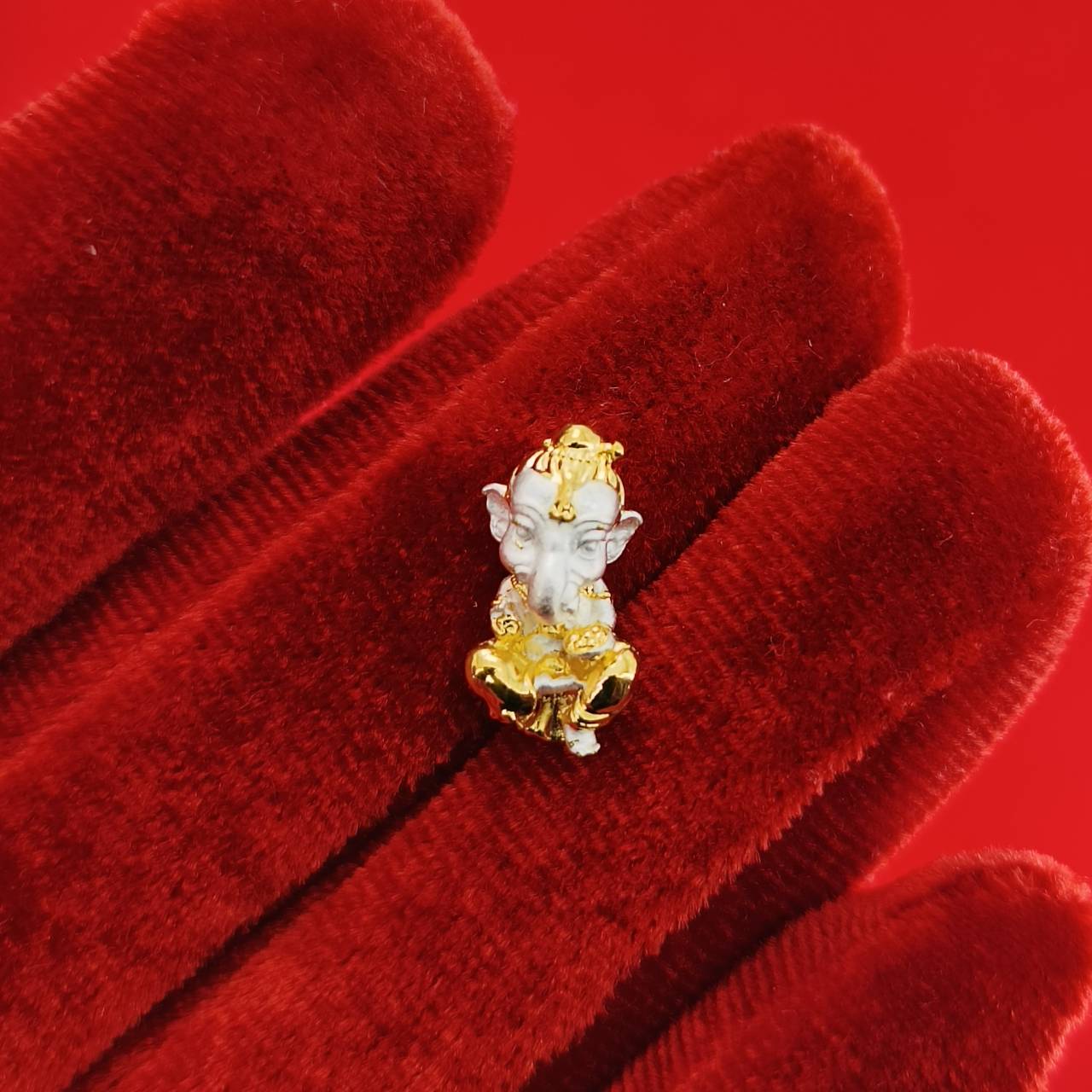 Ganesha Amulet for Success and Enhanced Creativity - Transform Your Life Today Default Title