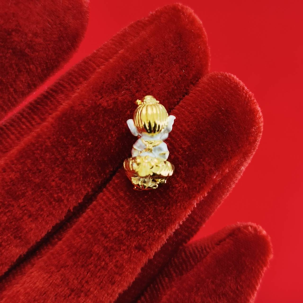 Ganesha Amulet for Success and Enhanced Creativity - Transform Your Life Today