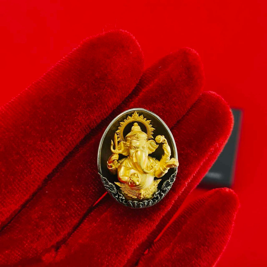 Ganesha Kanapathi Amulet from Luang Pu Yoon, Wat Nong Pa Mak - Blessed Protection