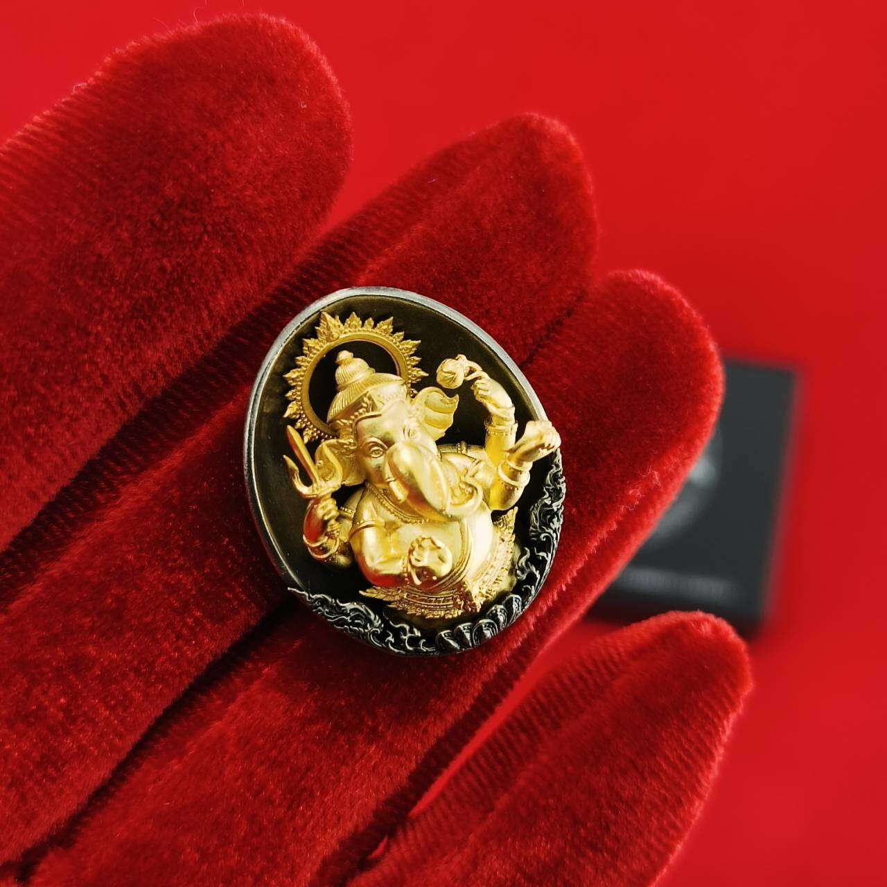 Ganesha Kanapathi Amulet from Luang Pu Yoon, Wat Nong Pa Mak - Blessed Protection