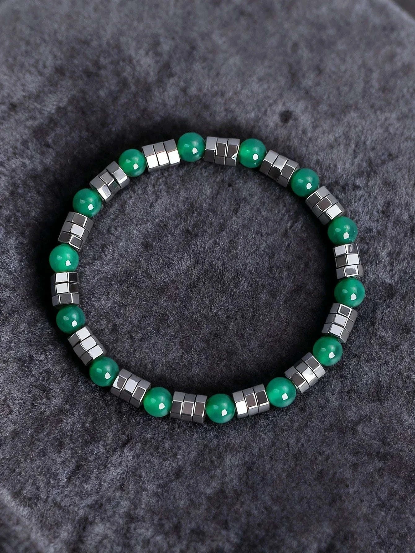 ✨ Geometric Irregular Hematite & Polar Jade Beads Bracelet – Natural Stone Jewelry for Strength, Confidence & Vigour – New Stylish Balance Accessory 2