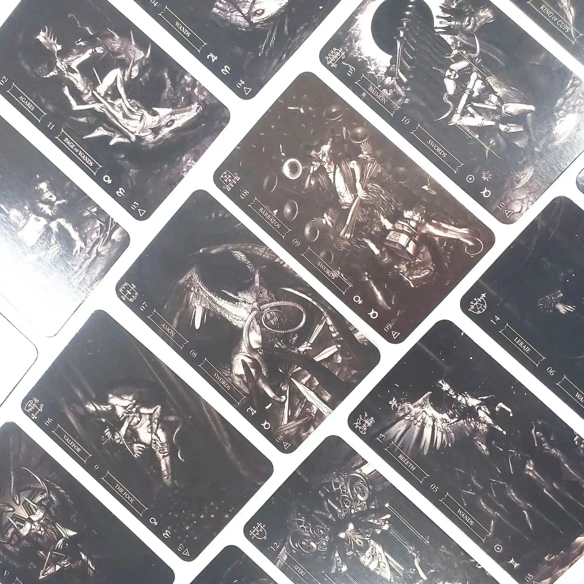 🌑Goetia Tarot in Darkness – Mysterious 78-Card Deck Featuring Lesser Key of Solomon Demons with Modern Psychological Interpretation