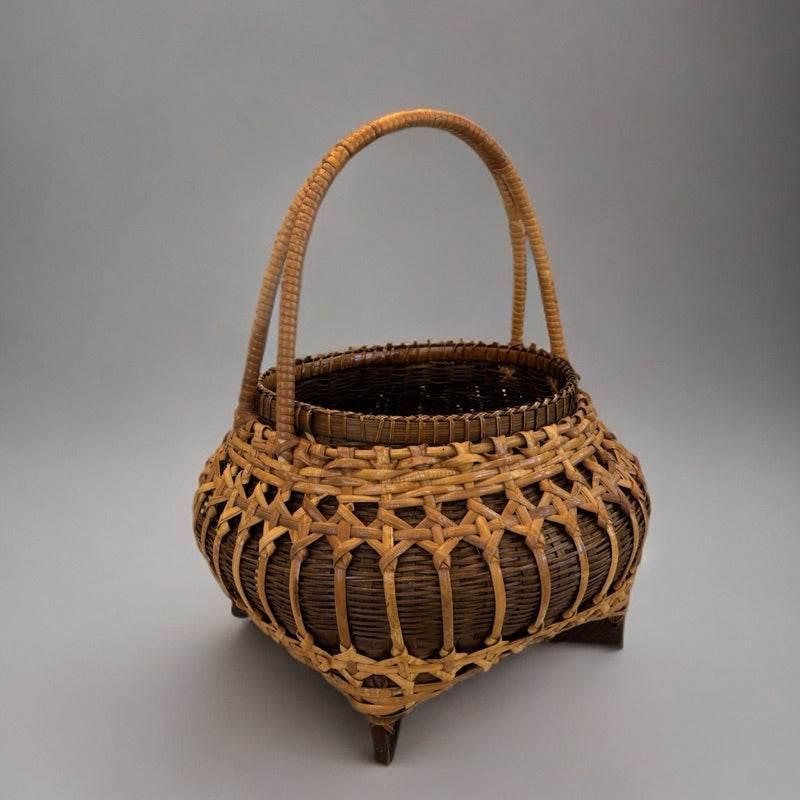 Handmade Bamboo Fruit Basket - Eco-Friendly Lanna Souvenirs ทรงฟักทองล้อมหวาย