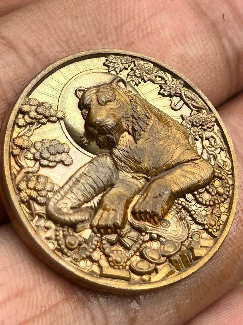 ⚡ Harness the Power of Prosperity with the Suea Son Kin รุ่นรวยทรัพย์ 68﻿ – Infused with Tiger Oil Blessings by Ajarn Prasoot! ⚡ Default Title