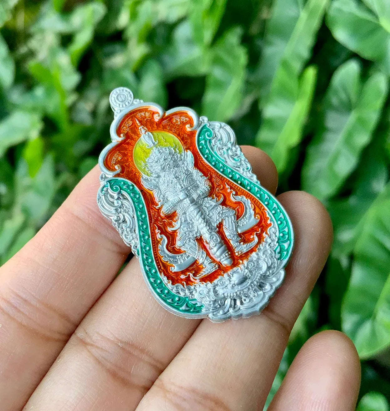 🪙 “Heaven‑Blessed Thao Wessuwan – Divine Blessing Silver Guardian Coin by Luang Pho Suchart, Wat Sila Dokmai (Phetchabun)”