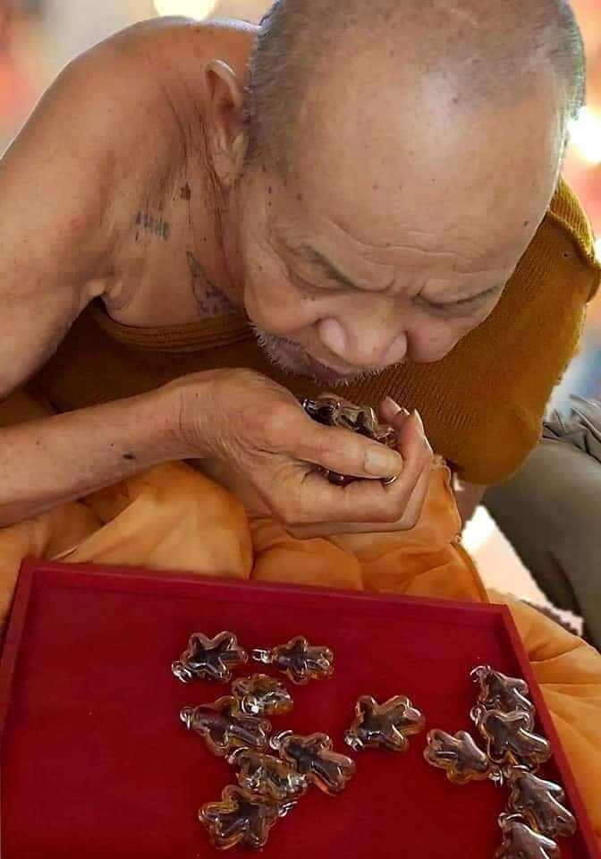 Hoonpayon Amulet for Unseen Guardian Spirit Protection