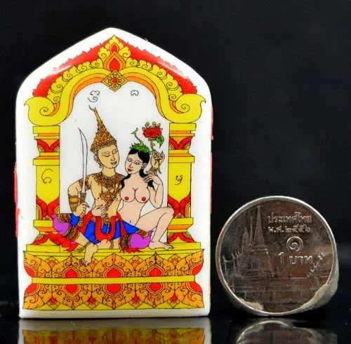 ✨ Enchanted White Veil of Desire – Phet Payathorn Charm-Oil Locket for Loving-Kindness, Allure & Wish Alignment
