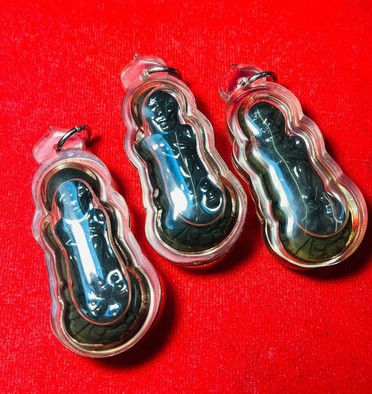 Hong Prai Whisper Amulet 2 White Magic for Charm, Luck, and Wealth