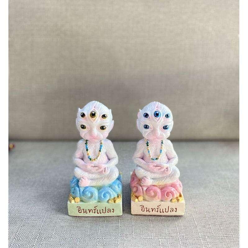 Four-eared five-eyed Inthraleng Statue Set Default Title