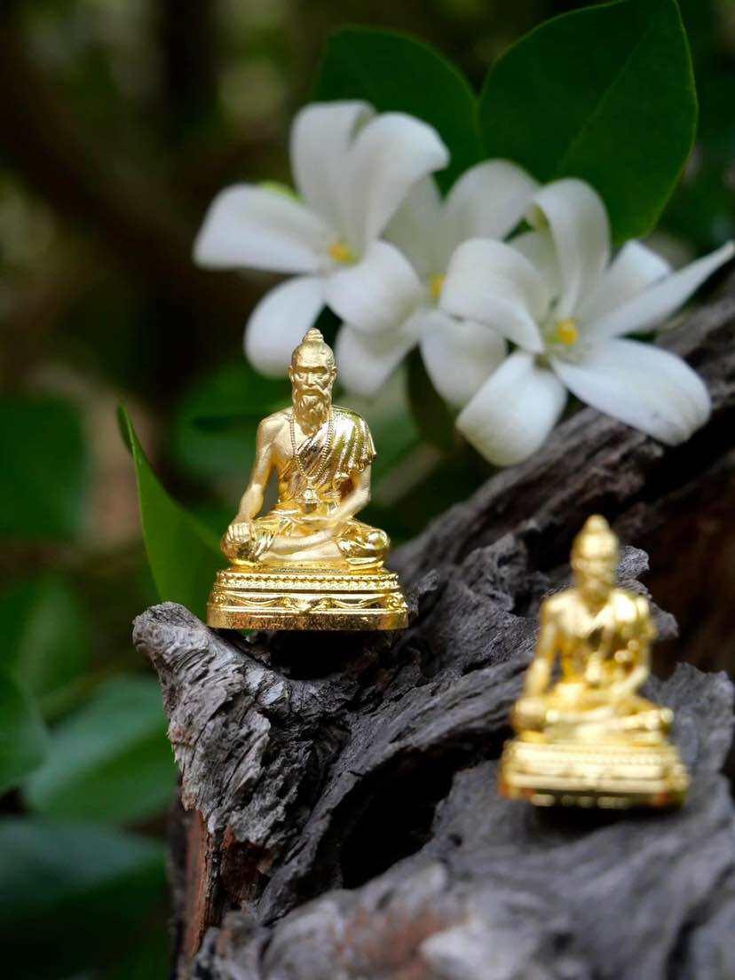 Pu Chiwok Komaraphat Amulet - Jivaka Komarabhacca Amulet for Health and Wellness
