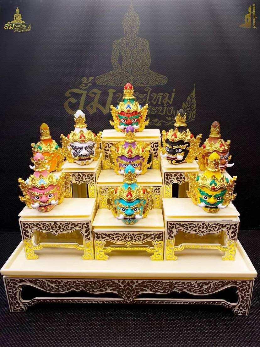 Khwen Khuveren Amulet for Wealth and Protection - Rich Blessings for Prosperity Set