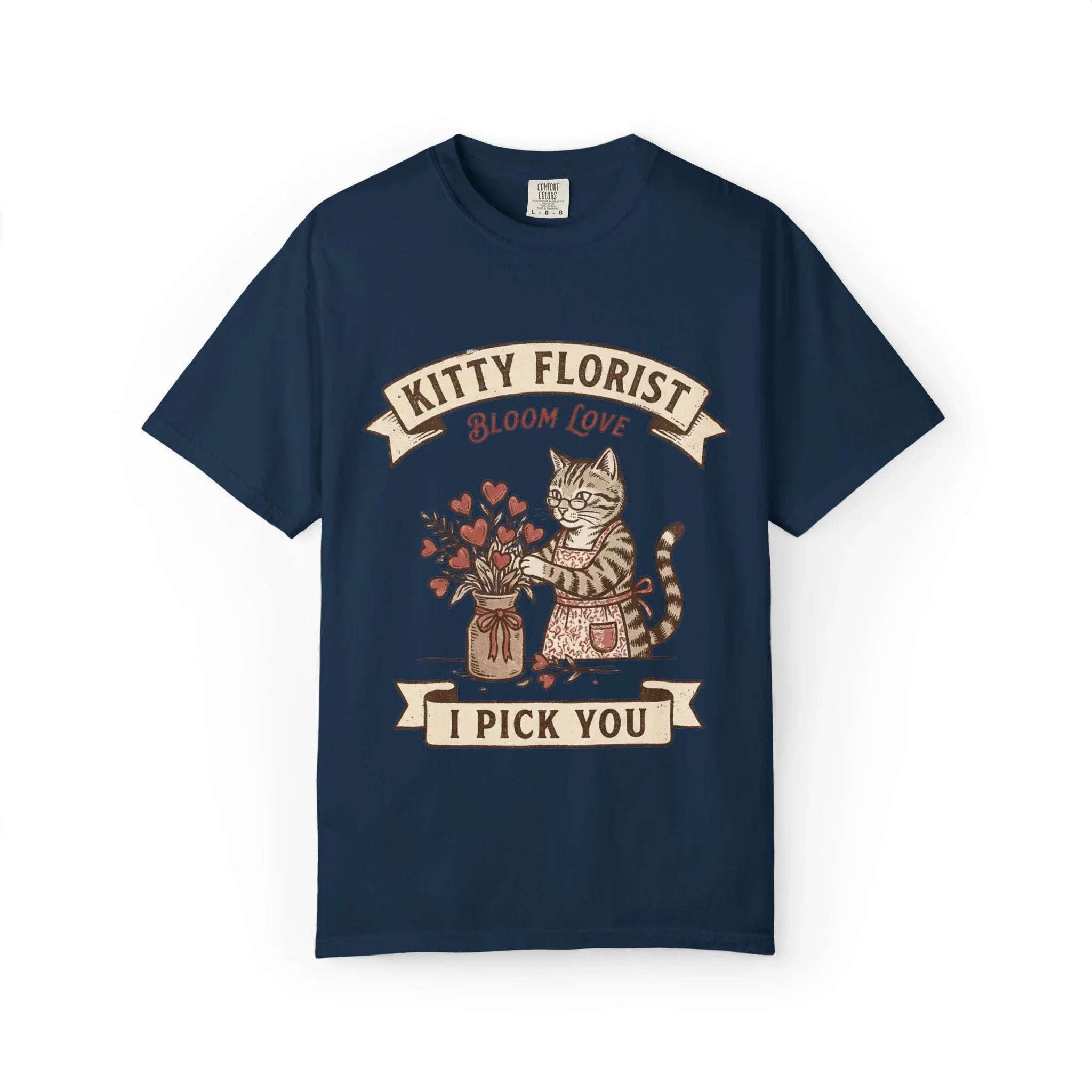 Kitty Florist Bloom Love T-Shirt | Vintage Cat Floral I Pick You Graphic Tee | Retro Flower Cat Lover Gift Shirt True Navy