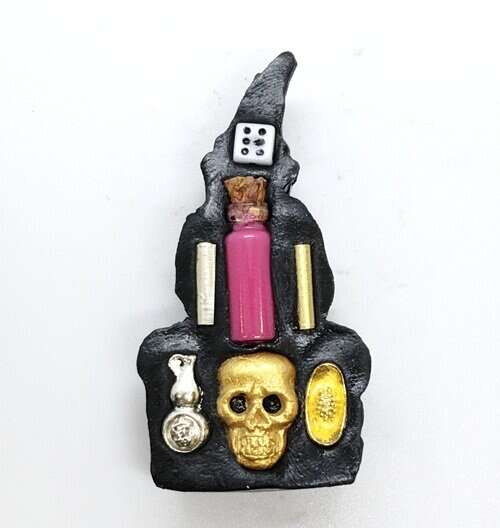 ✨ Authentic Ngang Pathamang Lokhee Mahakamnerd Amulet – Crafted by Luang Pu Thongwan of Wat Ban Pak Dom | Powerful Spiritual Protection