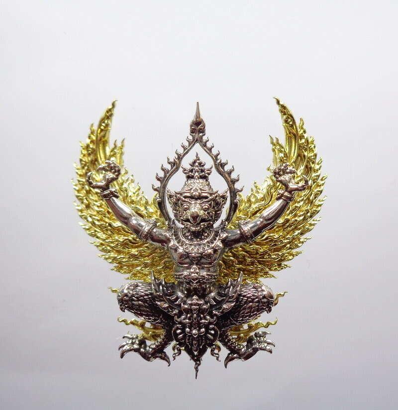 🦅 Garuda Phra Sit Sethii Amulet – White Bronze with Golden Divine Wings | Wat Mai Theppasit, Phetchabun Province Default Title
