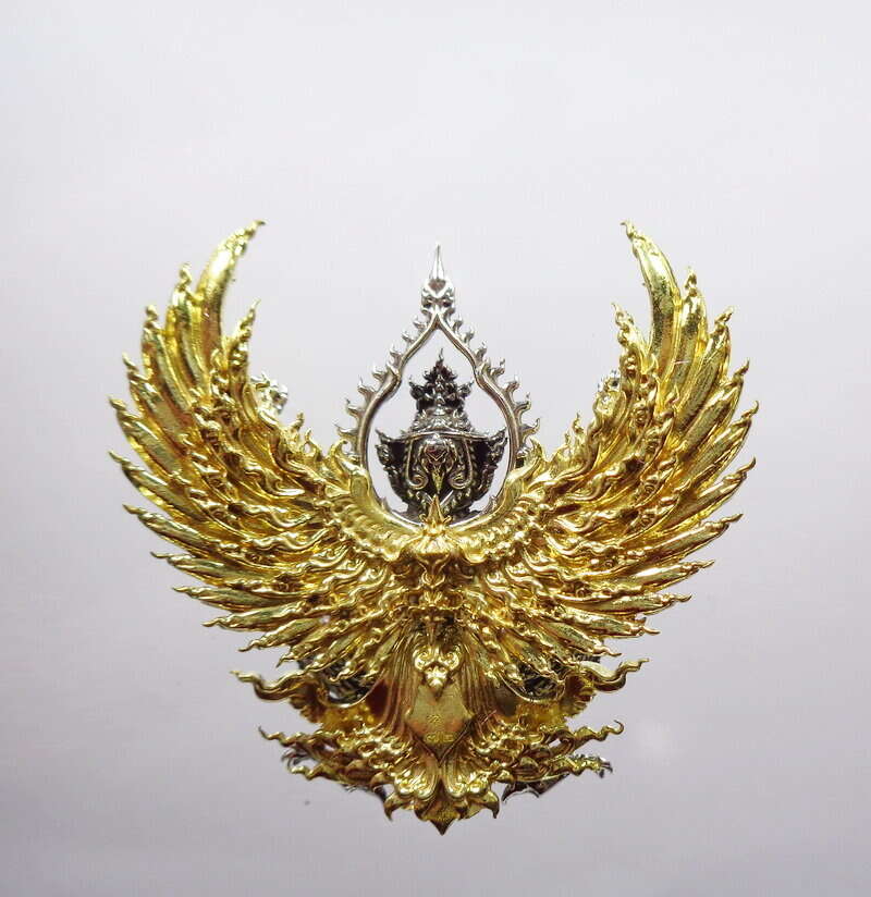 🦅 Garuda Phra Sit Sethii Amulet – White Bronze with Golden Divine Wings | Wat Mai Theppasit, Phetchabun Province