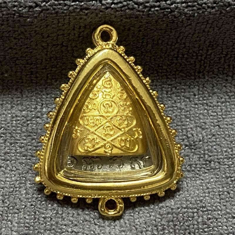 Kruba Kam Fan Amulet Set for Enhanced Spiritual Growth and Transformation เงินทองกรอบทอง