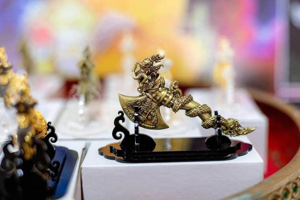 Krutthawaet Amulet for Protection and Empowerment - Sacred Weapon for Your Safety