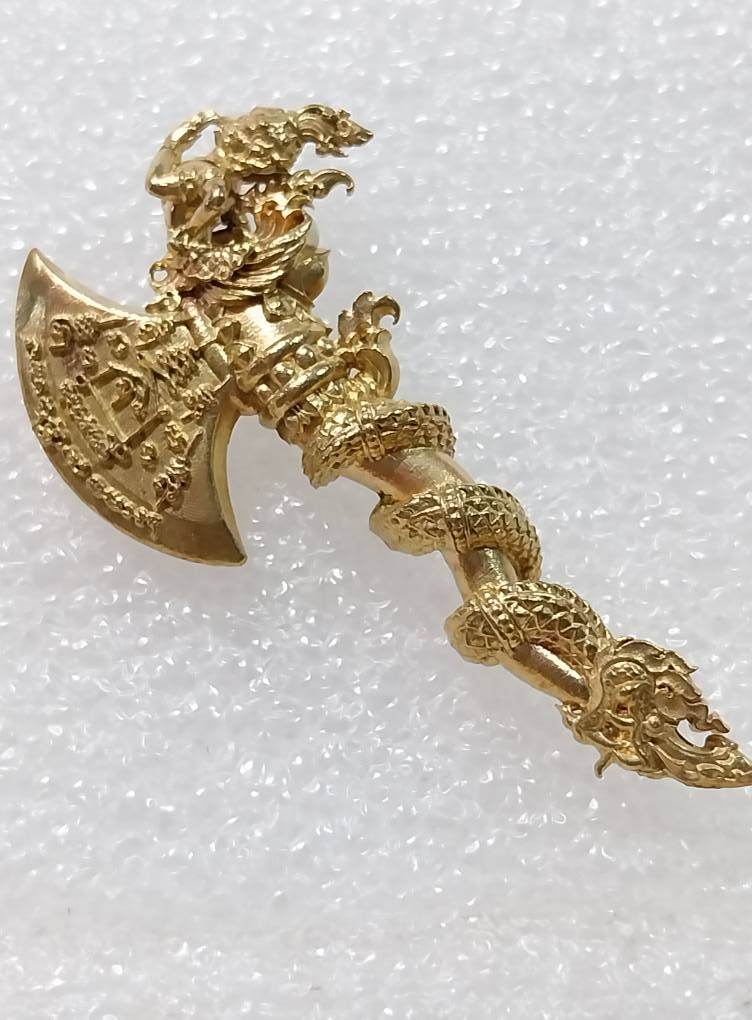 Krutthawaet Amulet for Protection and Empowerment - Sacred Weapon for Your Safety