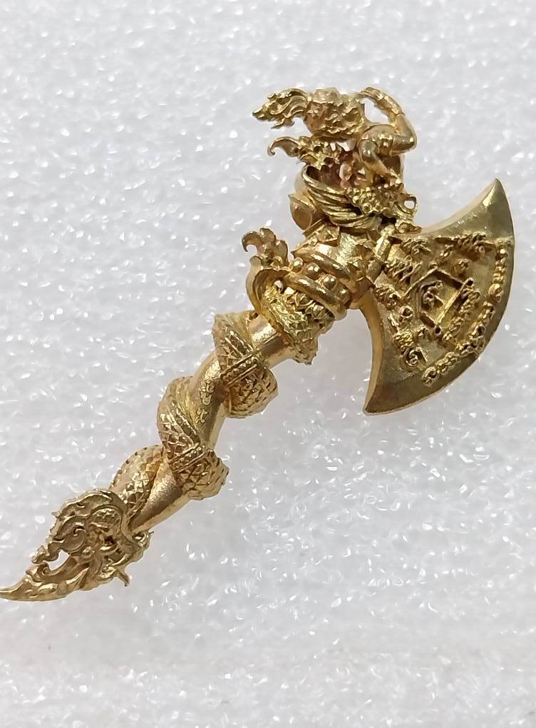 Krutthawaet Amulet for Protection and Empowerment - Sacred Weapon for Your Safety