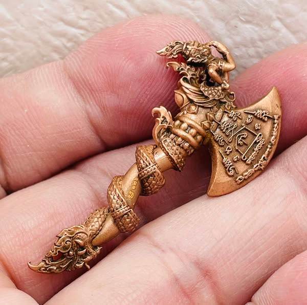 Krutthawaet Amulet for Protection and Empowerment - Sacred Weapon for Your Safety