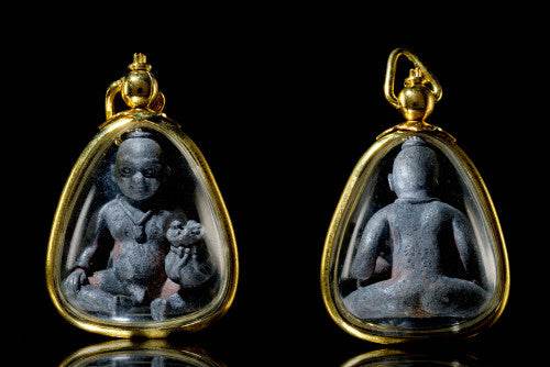 Kuman Chao Sua Noi rich guardian talisman in a gold pendant showcasing intricate design and spiritual significance
