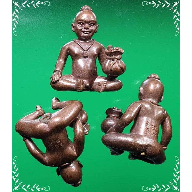 Kuman Chao Sua Noi rich guardian talisman statue in bronze, seated with a pouch for prosperity