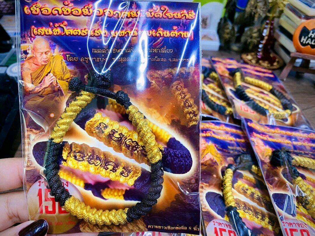 ✨ Enchanted Wristband "Bind the Hearts of Women" – Supernatural Charm Bracelet by Kruba Baeng, Wat Ban Tonod, Nakhon Ratchasima