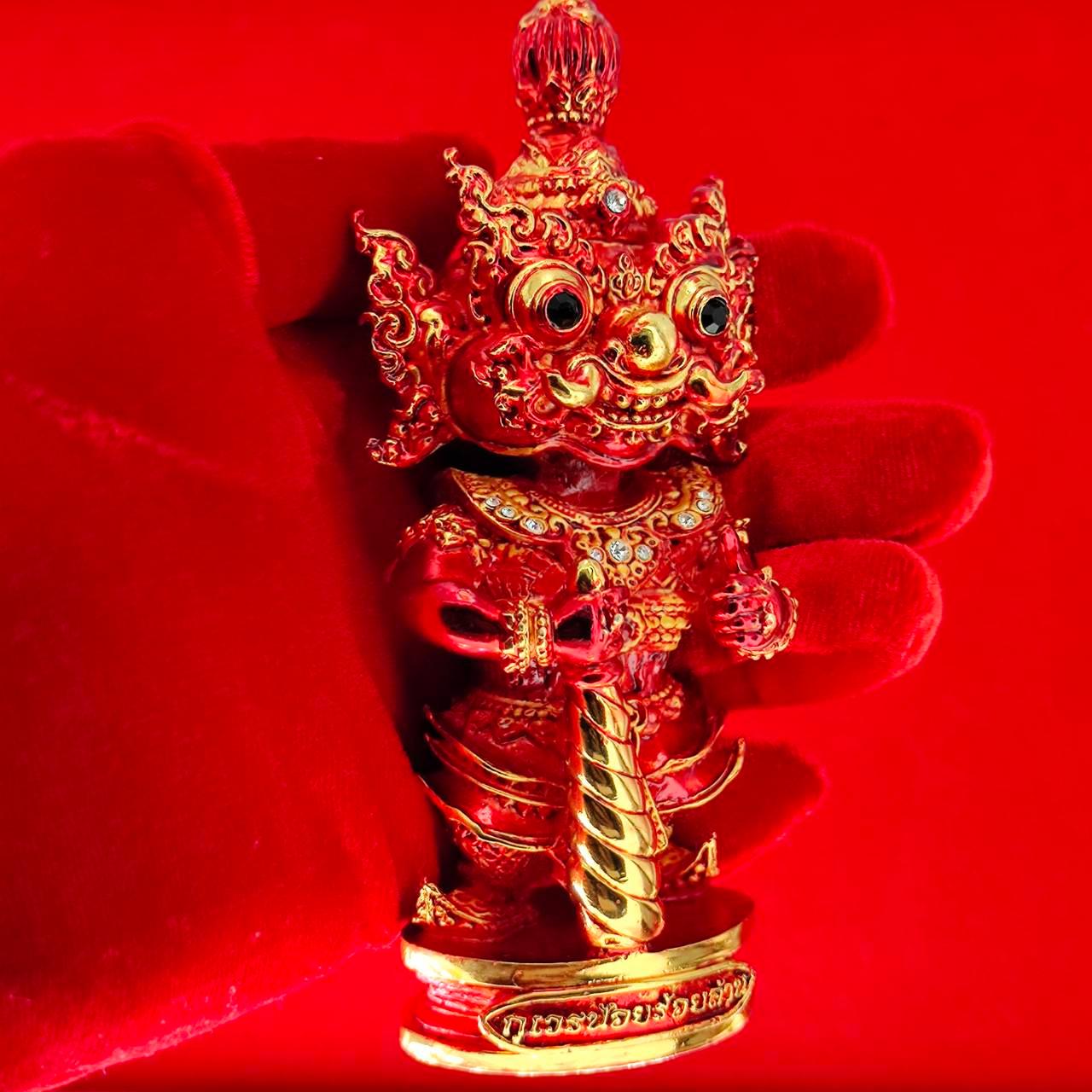 Lord Vesuvanna Figurine - Sacred Thai Wealth Statue for Prosperity and Good Fortune