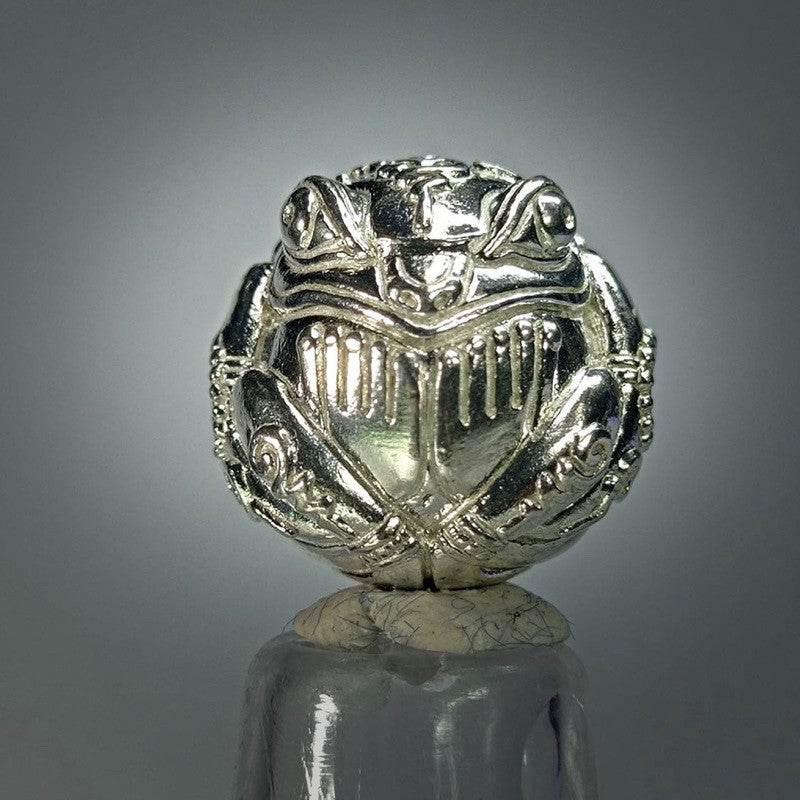 Lucky Frog Amulet Bracelet for Wealth and Prosperity Enhancement
