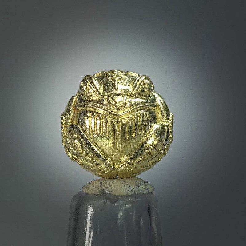 Golden Lucky Royal Frog amulet symbolizing prosperity and good fortune in Feng Shui