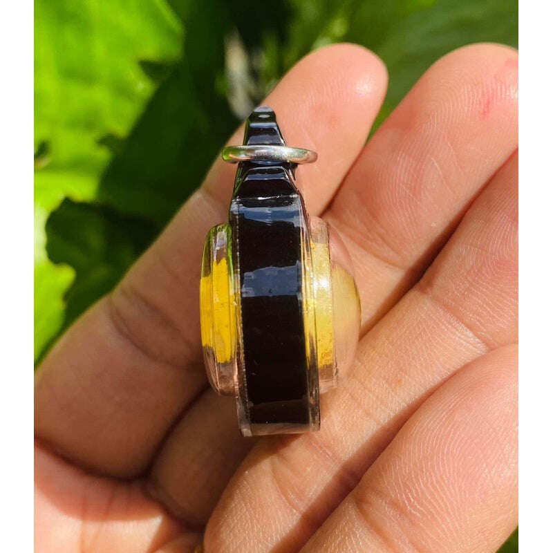 🕯 "Lucky Saturday 5" Sacred Candle Charm Bead – Consecrated by Luang Pu Im for Auspicious Blessings, Fortune, and Prosperity