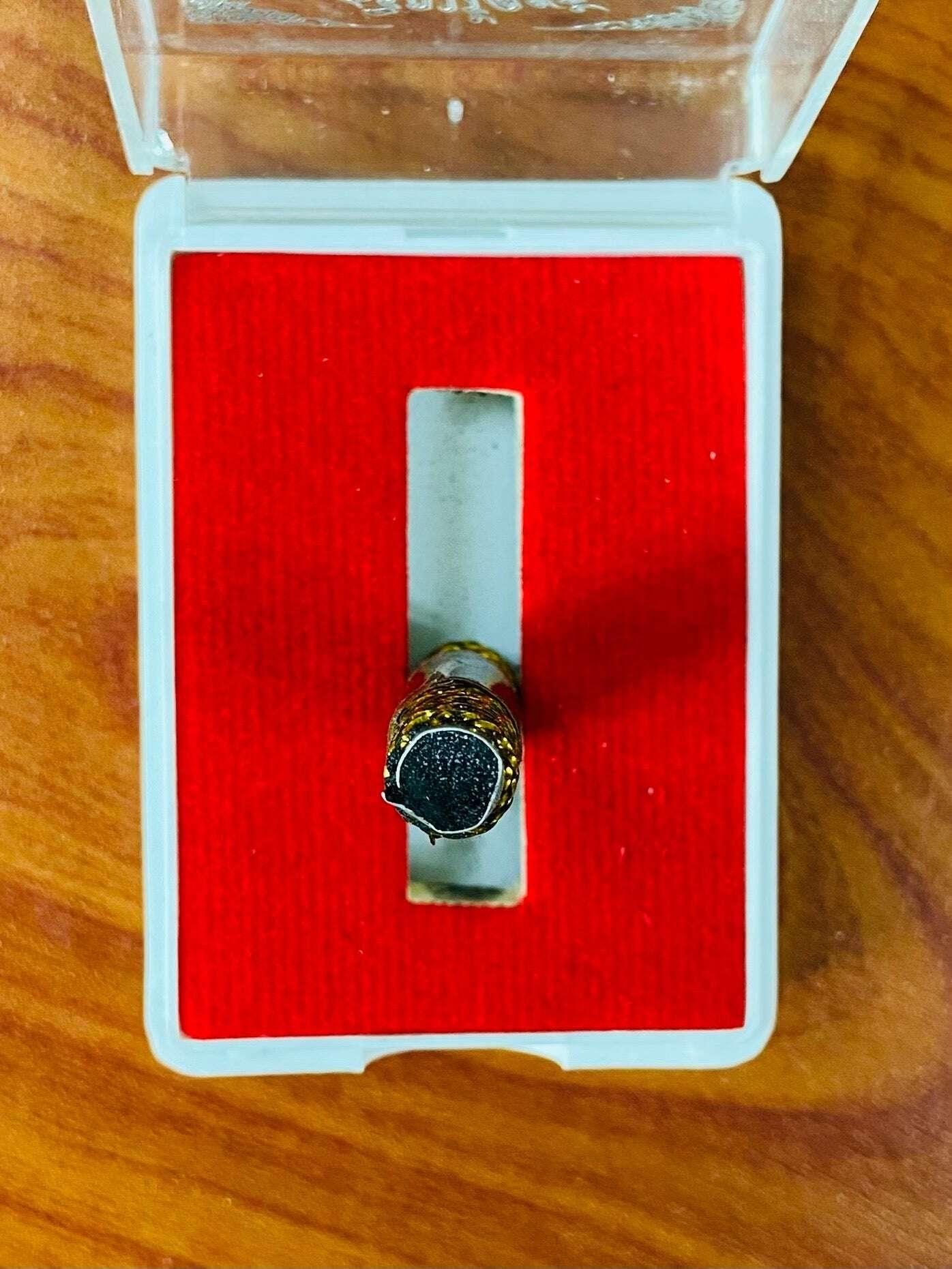 ✨ Takrut Sarika Roi Rak Roi Choo (Love & Charm Scroll) 2022 Edition – Blessed Powder Infused Amulet by Luang Pho Mian, Wat Ban Chanieng Wanaram, Buriram