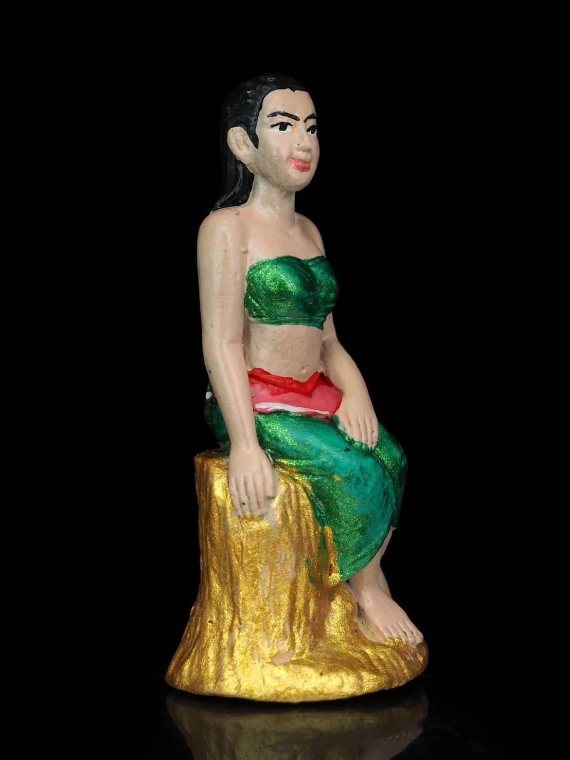 Mae Ta-Khian Golden Statue – Bunsithong Wealth & Blessing Charm | Handmade at Wat Kok Samran, Phetchabun 2023 Edition