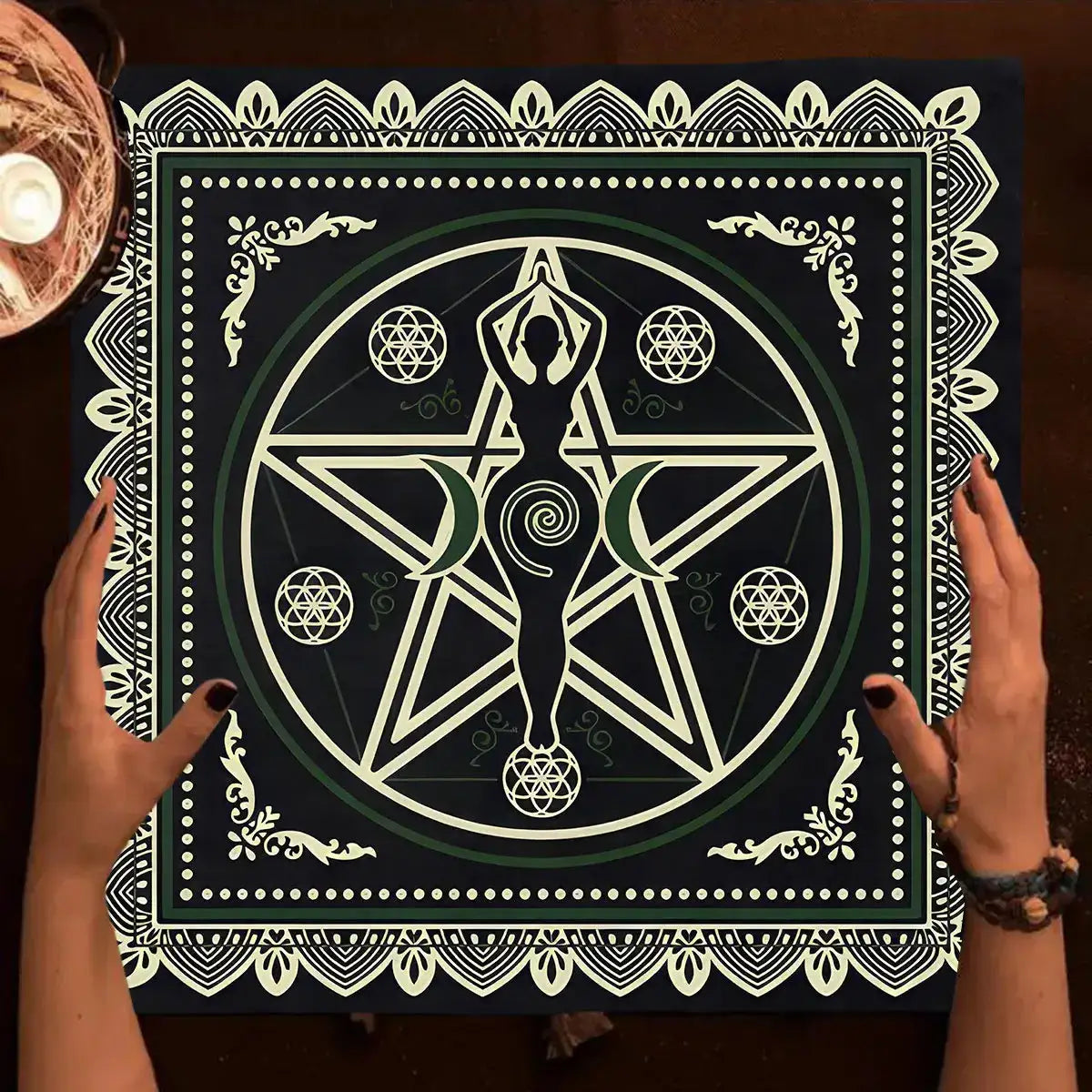 🧙‍♀️ Magic Runes Tarot Tablecloth – The Perfect Altar Cloth for Tarot, Oracle Cards & Witchy Decor TLB (555)
