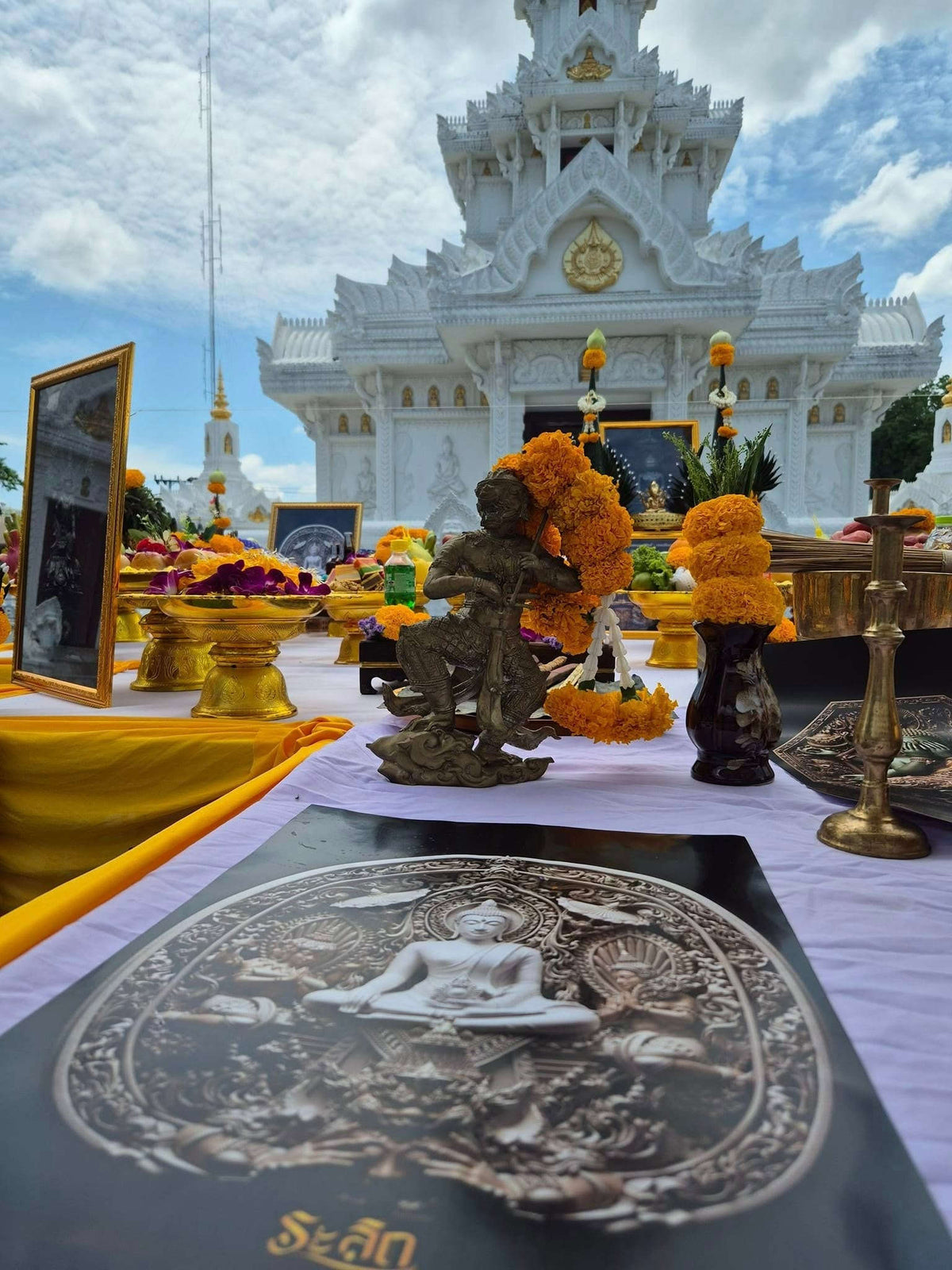 Master-Grade Southern Thai Yod Khun Phon Sovereign Warlord Amulet & Bronze Sacred Metallurgy Edition Wat Santi Worakhun Songkhla 2026 Collector-Grade Talisman Thai Blessing Co By RURUECHA