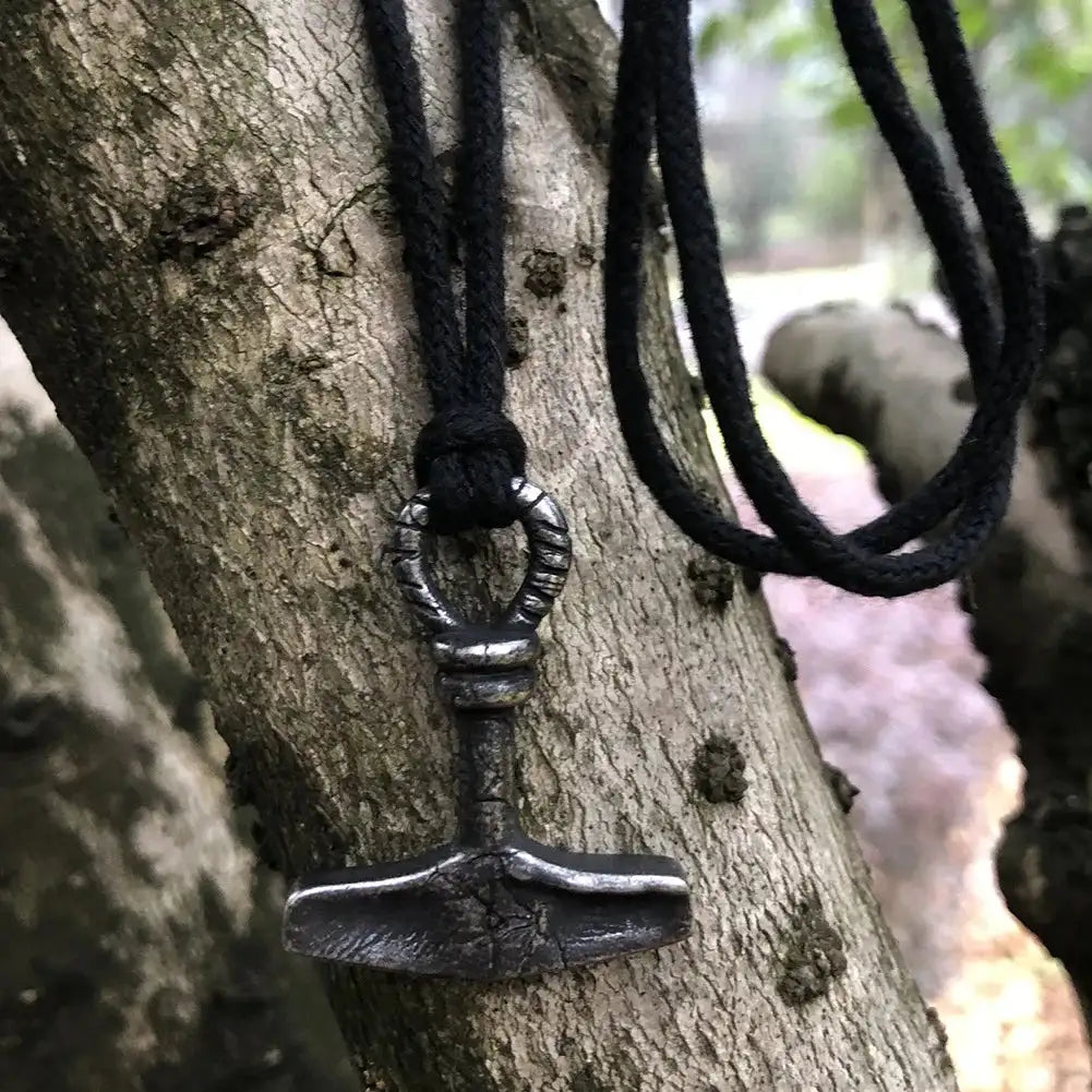 🐺 Medieval Stainless Steel Viking Wolf Necklace – Men’s Spiritual Jewelry | Viking Compass and Dragon Design | Robust and Symbolic Amulet S1-48-A