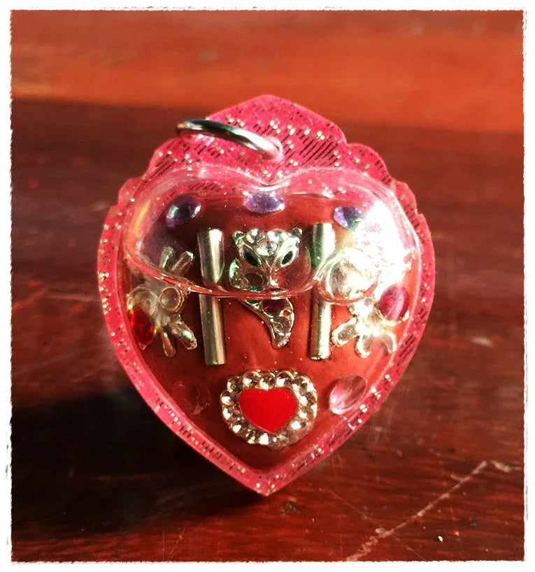 Nine-Tailed Fox Locket – Pink Heart Thai Amulet for Love, Fortune & Prosperity