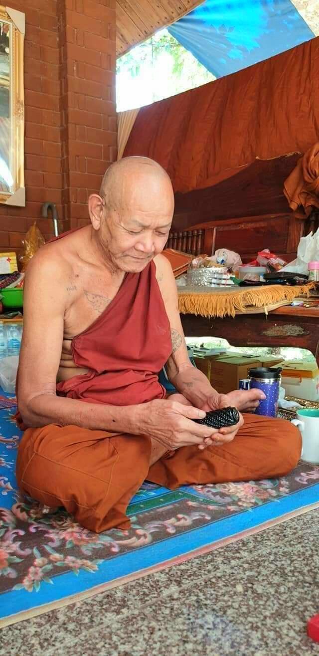 Millionaire Takrud Amulet for Wealth - Ultimate Prosperity Booster for Abundance