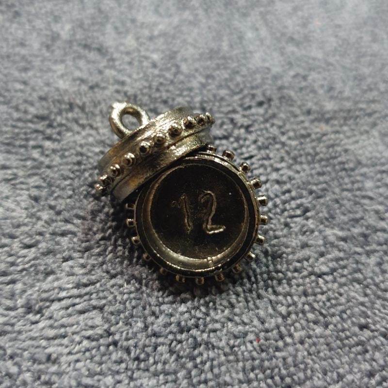Mini Wealth Amulet for Business - Thai Luck Charm One-Sake.com ทอง/ม่วง กายอัมฤทธิ์ เพ้นสี ชุบทอง เพ้นสี-ชุบทอง-ทอง/ม่วง กายอัมฤทธิ์-ทอง/ดำ กายนิลกาฬ-ทับทิม-เขียวมรกต-2k เงิน/ทอง-ประกายม่วง-3k-เขียวหยก-2k เงิน/พิ้งค์-ซาตินเงิน-ทองขาว-สัตตะ-