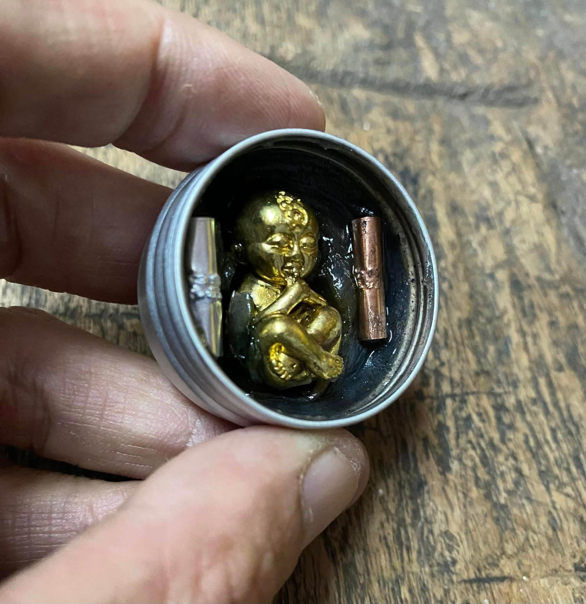 Mini Wealth Guardian Figurine with Black Wax Inlay for Abundance and Prosperity - 招财迷你守护雕像蕴含黑蜡精华助力财富与成功