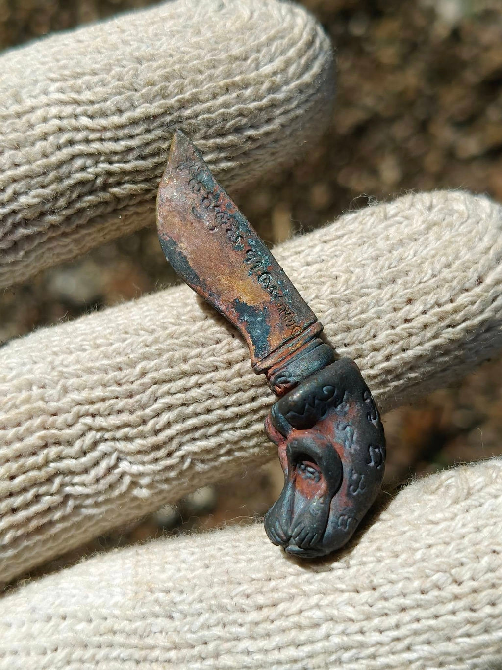 Mit Mor Amulet for Protection - Thai Figurine Ornament for Safety and Wellbeing