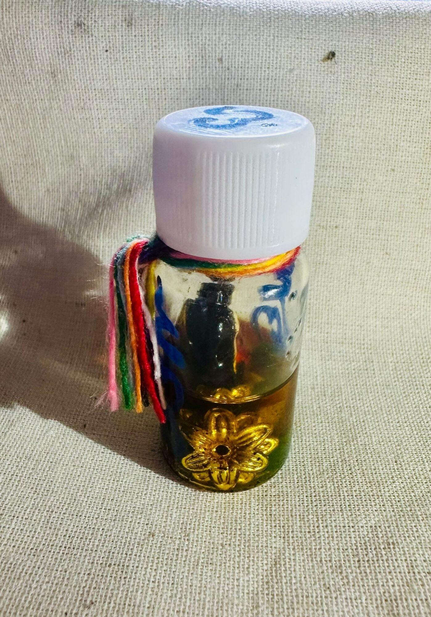 🧴 “Nang Chan Hom 108 Attraction Oil – Charm, Kindness & Prosperity Booster by Arjarn Poo Thon”