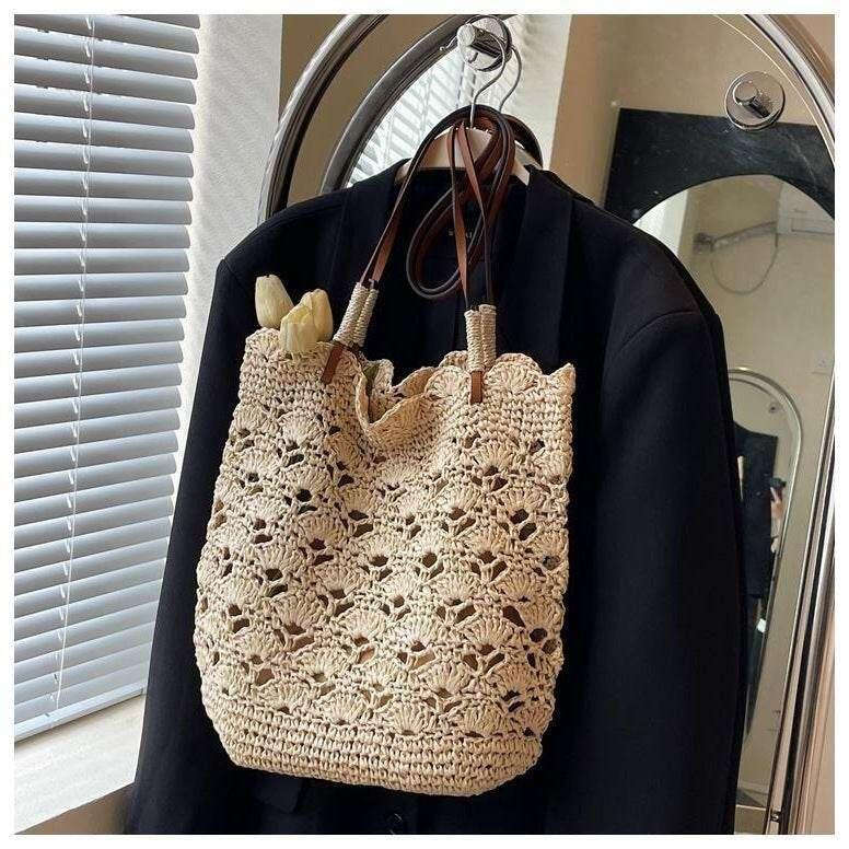 New Handwoven Women’s Shoulder Bag with Leather Strap - 33cm Wide Cotton Rope Tote for Daily Use