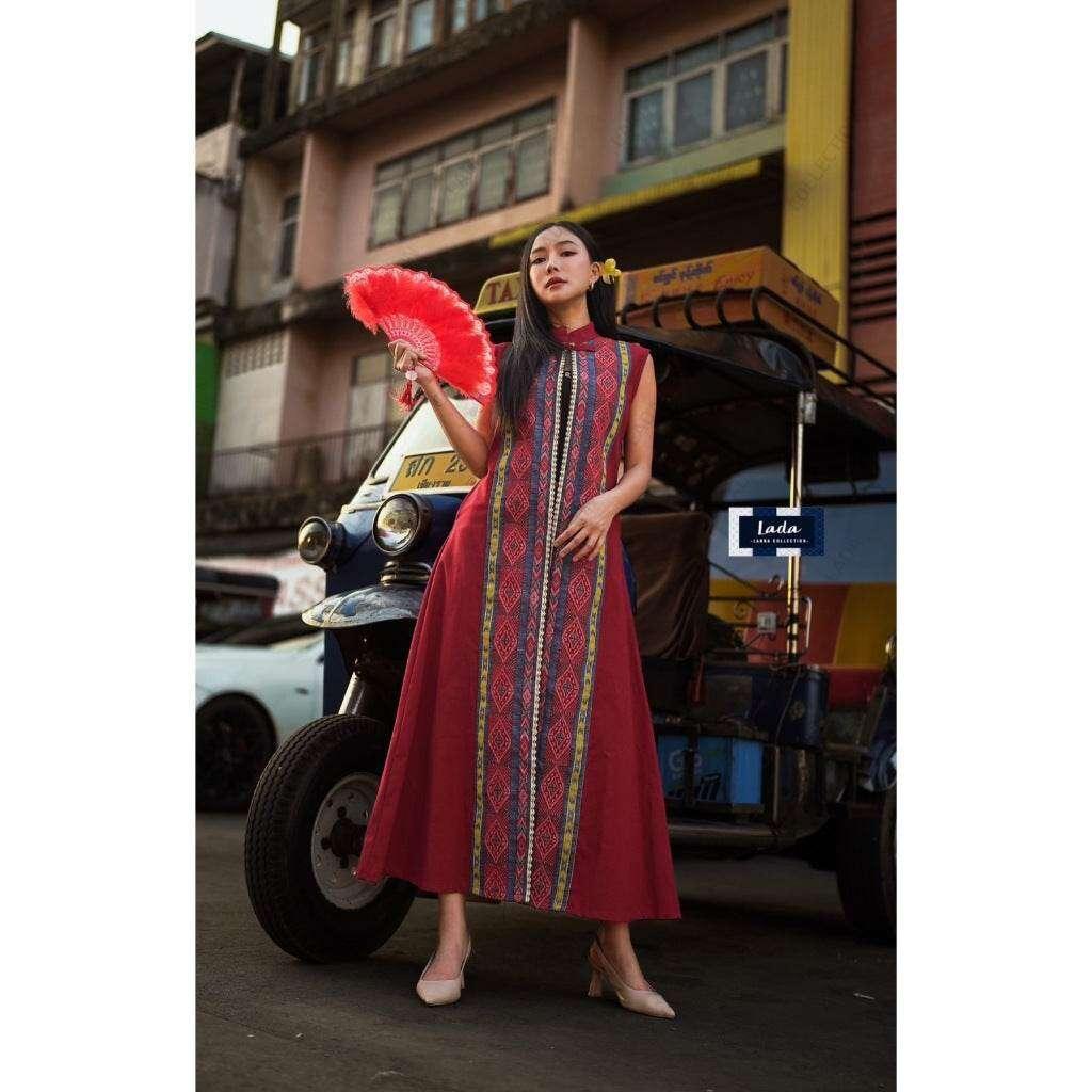 New Long Woven Jacket Women with Brick Pattern – 50 Inch Length | Available in M & XL Sizes