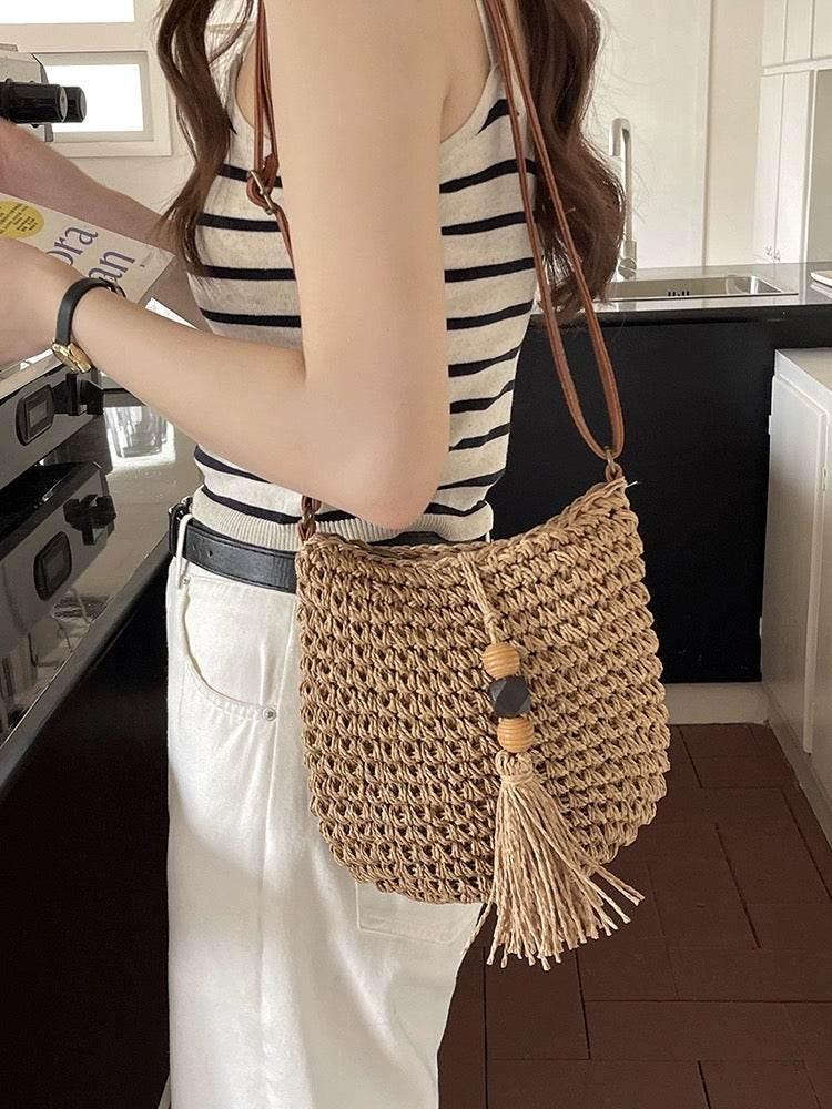 New Retro Tassel Woven Crossbody Bag for Women - Vintage Cotton Rope Shoulder Bag with Leather Strap & Zip Closure, 25cm Width
