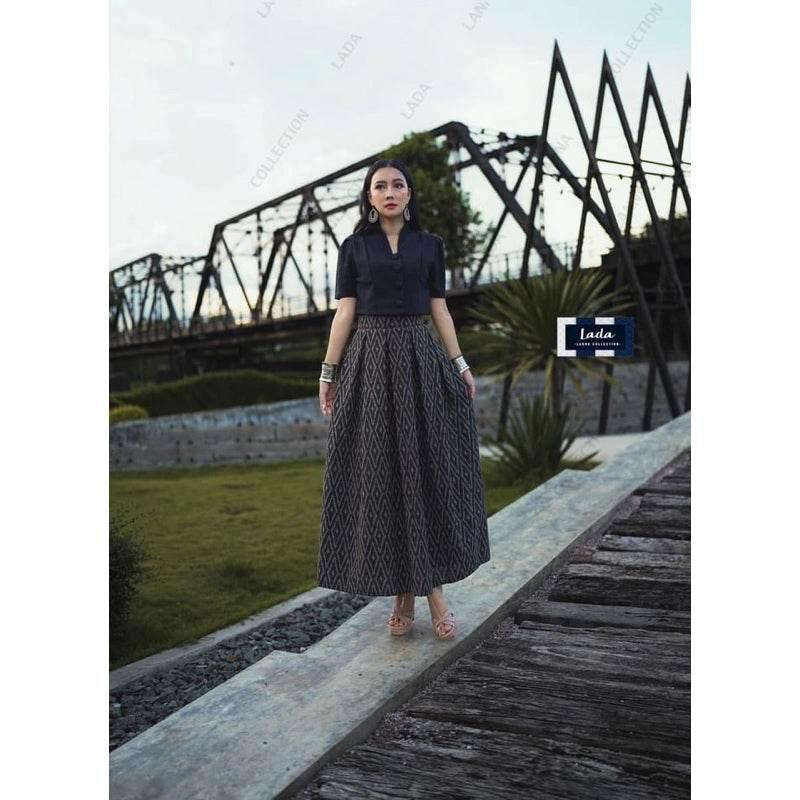 New Thai Pattern Cotton Set - 2-Piece Stylish Collar Top & Pleated Skirt Outfit for Women in 4 Colors ดำ