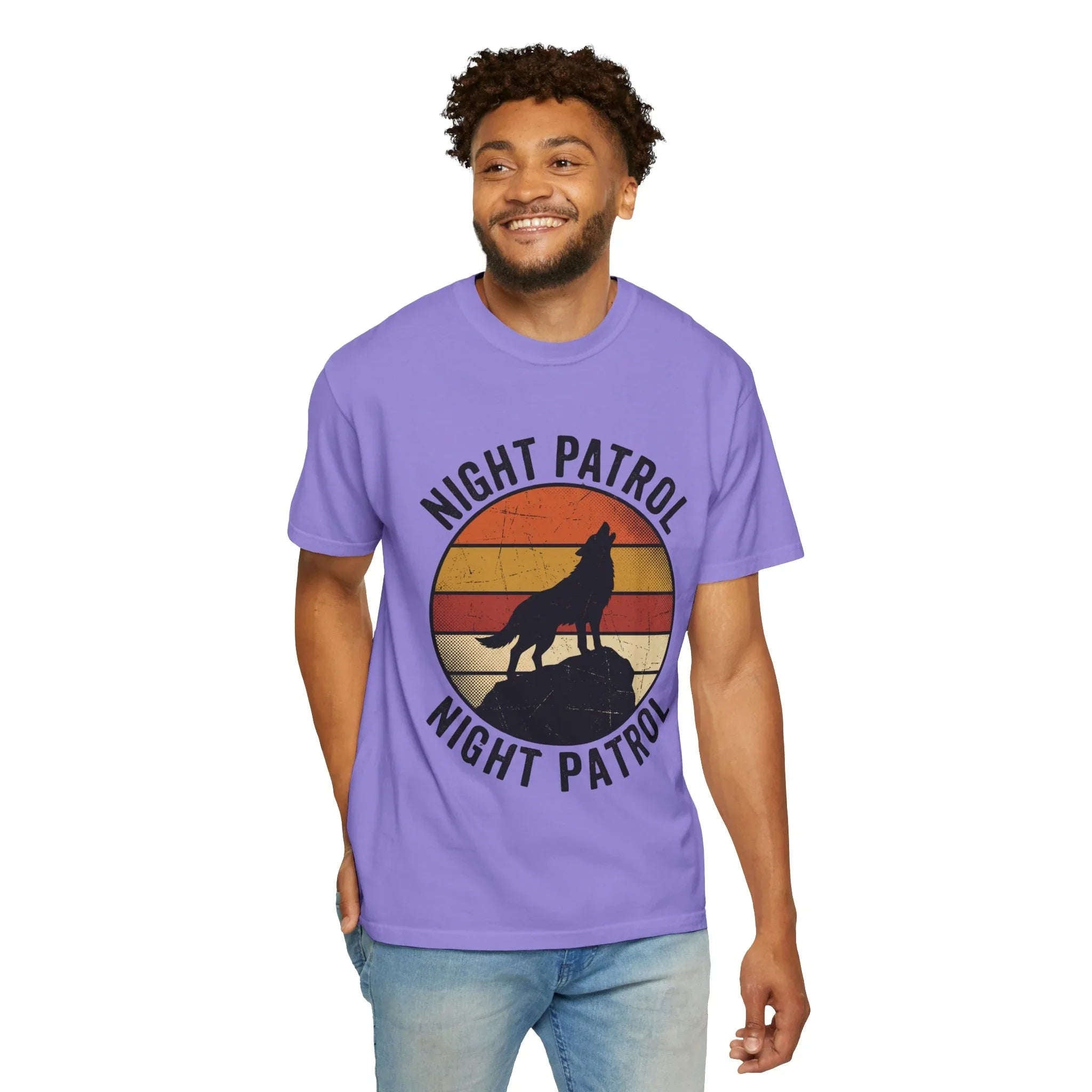 Night Patrol Howling Wolf T-Shirt, Retro Sunset Silhouette Tee, Vintage Outdoor Graphic Shirt, Garment-Dyed Unisex Hiking Camping Tee Violet